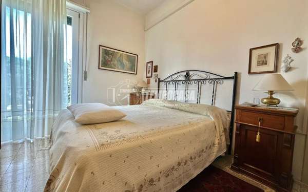 Foto Appartamento in vendita a Peschiera Del Garda