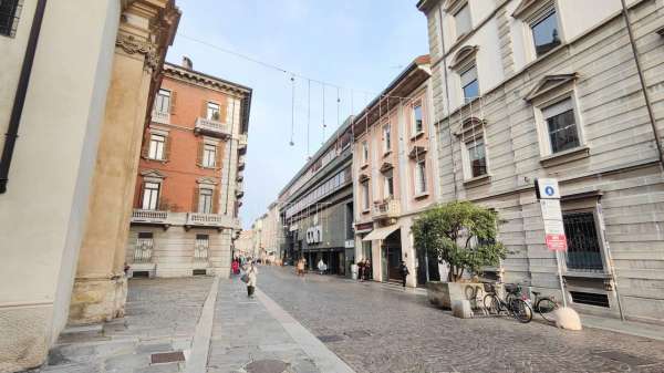 Foto Appartamento in vendita a Piacenza