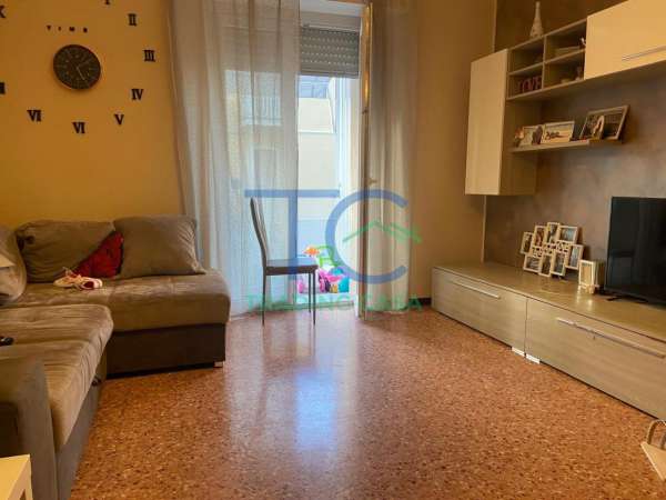 Foto Appartamento in vendita a Piacenza