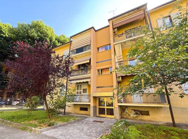 Foto Appartamento in vendita a Piacenza