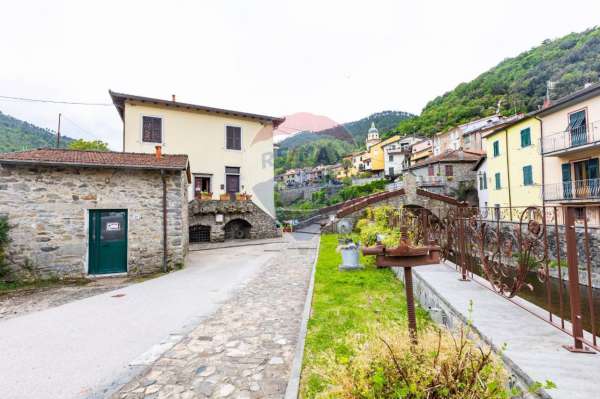 Foto Appartamento in vendita a Pignone