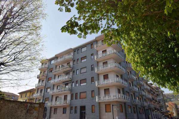 Foto Appartamento in vendita a Pinerolo