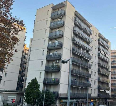 Foto Appartamento in Vendita a Pioltello Via F. Cilea,  3