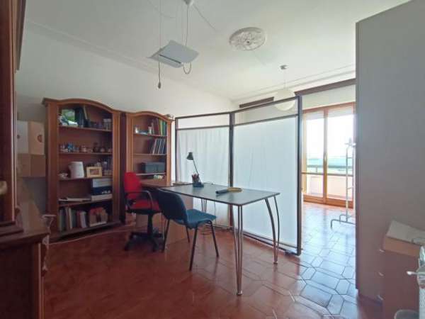 Foto Appartamento in vendita a Pisa 110 mq  Rif: 1325448