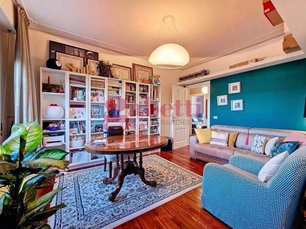 Foto Appartamento in vendita a Pisa