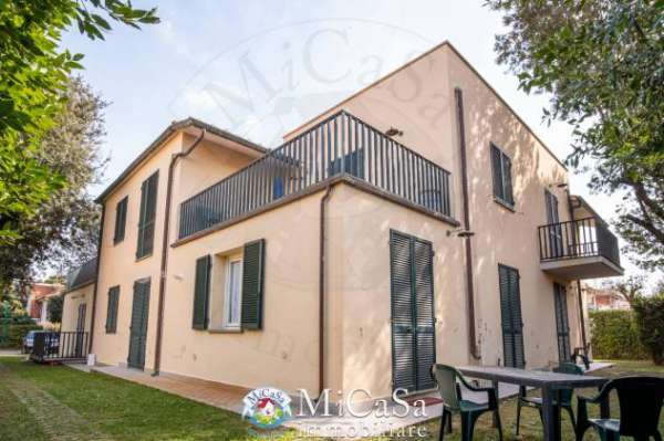 Foto Appartamento in vendita a Pisa 98 mq  Rif: 1319996