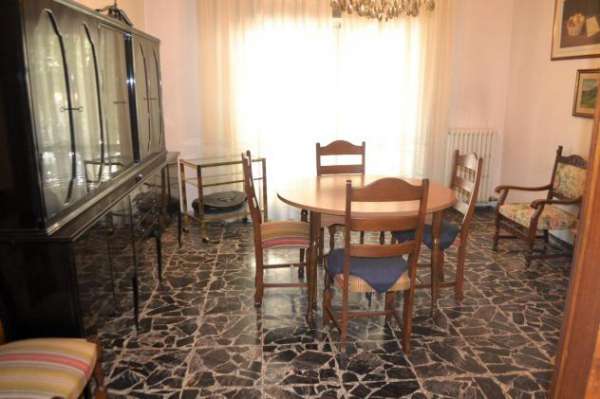 Foto Appartamento in vendita a Poggibonsi 120 mq  Rif: 1207252