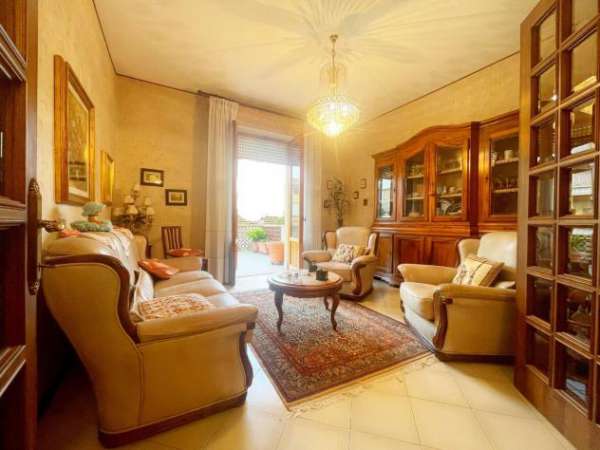 Foto Appartamento in vendita a Poggibonsi 137 mq  Rif: 1243069