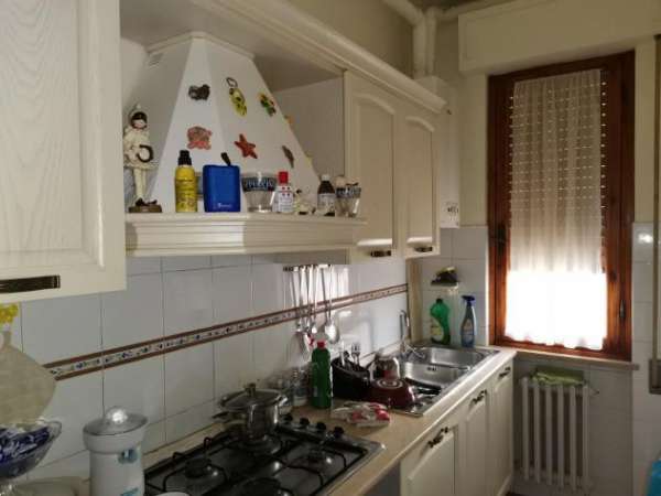 Foto Appartamento in vendita a Poggibonsi 75 mq  Rif: 1222851