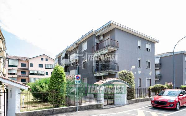 Foto Appartamento in vendita a Pogliano Milanese