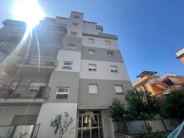 Foto Appartamento in vendita a Pomezia
