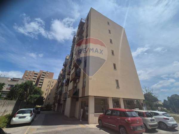 Foto Appartamento in vendita a Pomezia
