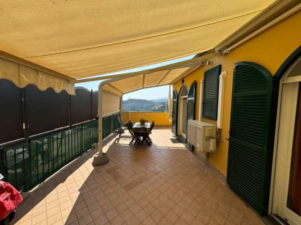 Foto Appartamento in vendita a Pompeiana