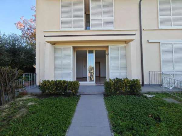 Foto Appartamento in vendita a Ponsacco 79 mq  Rif: 1298572