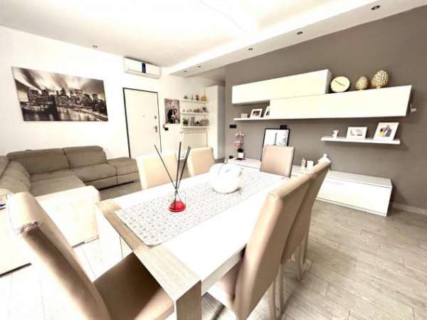 Foto Appartamento in vendita a Ponsacco 85 mq  Rif: 1323315