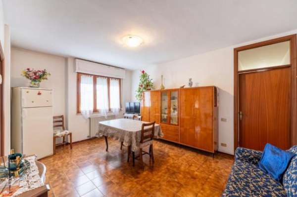 Foto Appartamento in vendita a Ponsacco 85 mq  Rif: 1323941