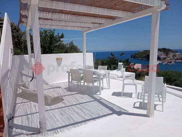Foto Appartamento in vendita a Ponza