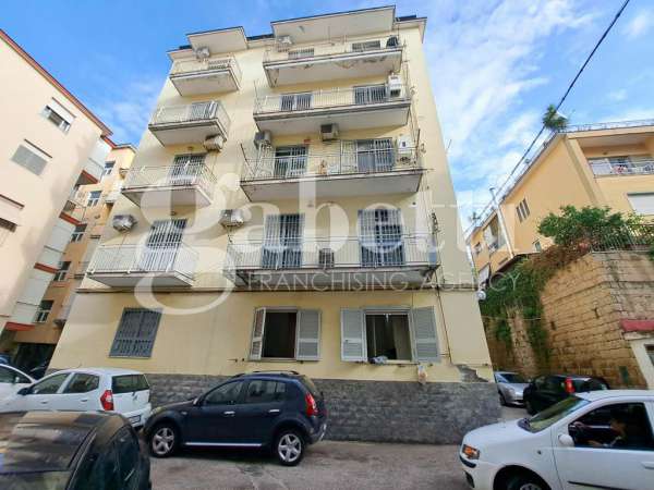 Foto Appartamento in vendita a Pozzuoli