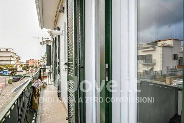 Foto Appartamento in vendita a Pozzuoli