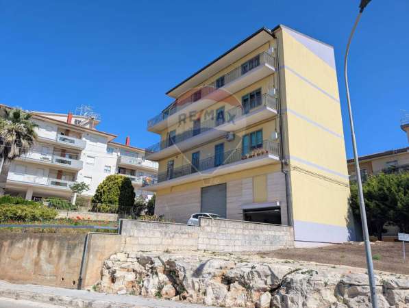 Foto Appartamento in vendita a Ragusa