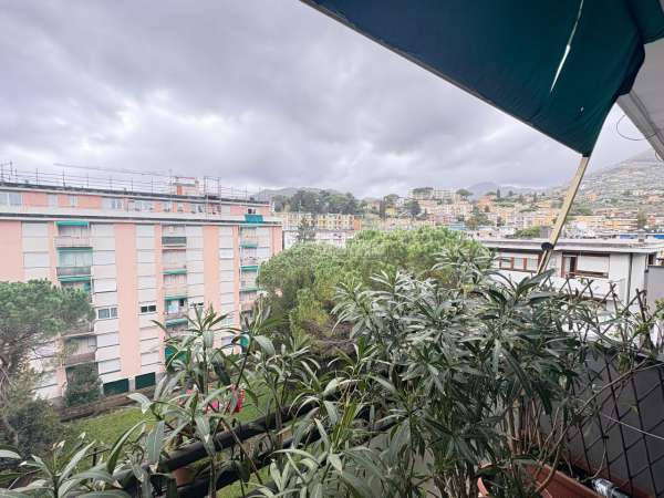 Foto Appartamento in vendita a Rapallo