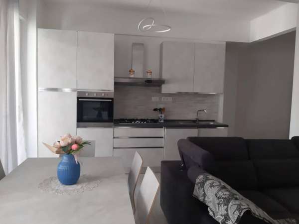 Foto Appartamento in vendita a Rapallo