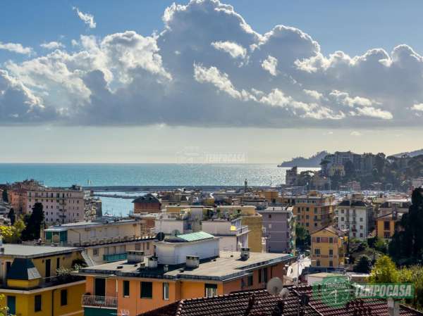 Foto Appartamento in vendita a Rapallo