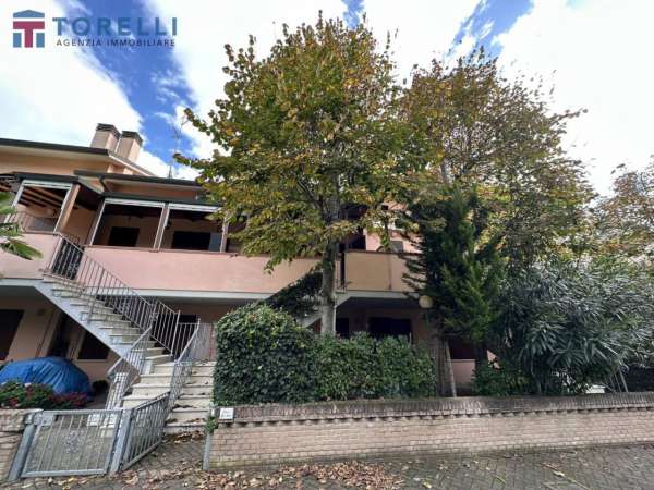 Foto Appartamento in vendita a Ravenna