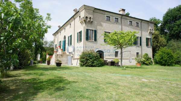 Foto Appartamento in vendita a Ravenna