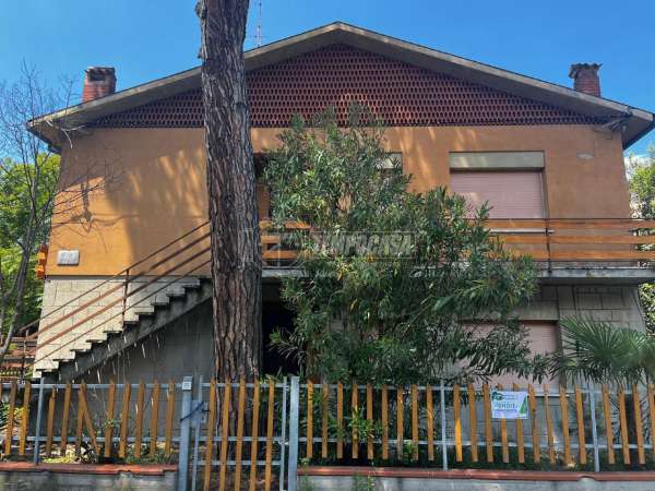 Foto Appartamento in vendita a Ravenna