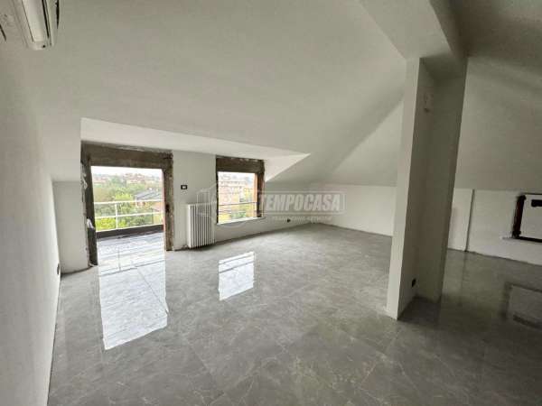 Foto Appartamento in vendita a Reggio Emilia