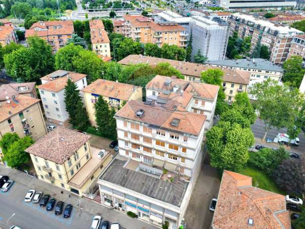 Foto Appartamento in vendita a Reggio Emilia