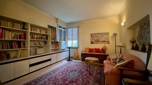 Foto Appartamento in vendita a Reggio Emilia