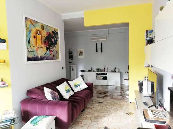 Foto Appartamento in vendita a Reggio Emilia