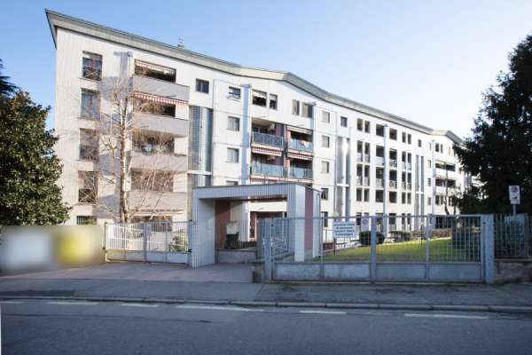 Foto Appartamento in Vendita a Rho via Treviso n� 3