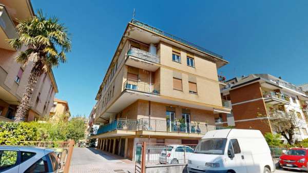 Foto Appartamento in vendita a Rieti