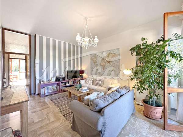 Foto Appartamento in vendita a Rimini