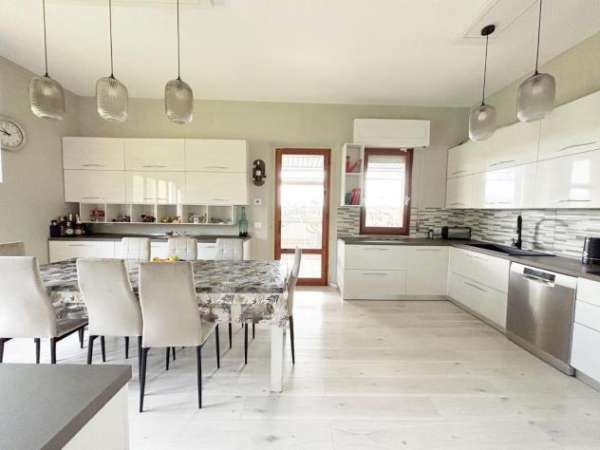 Foto Appartamento in vendita a Ripoli - Cerreto Guidi 160 mq  Rif: 1256320