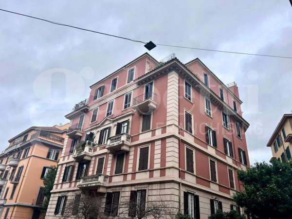 Foto Appartamento in vendita a Roma