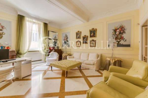 Foto Appartamento in vendita a Roma