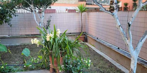 Foto Appartamento in vendita a Roma
