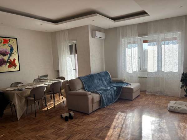 Foto Appartamento in vendita a Roma
