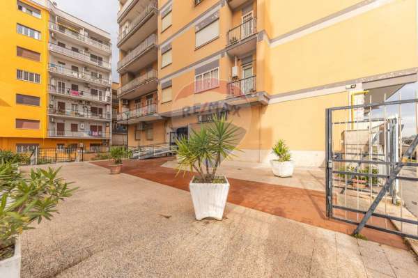 Foto Appartamento in vendita a Roma