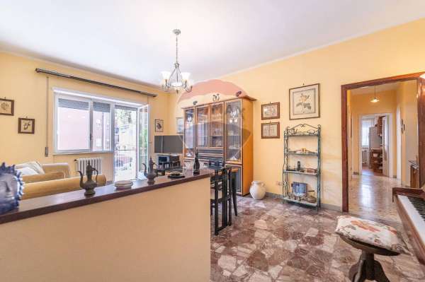 Foto Appartamento in vendita a Roma
