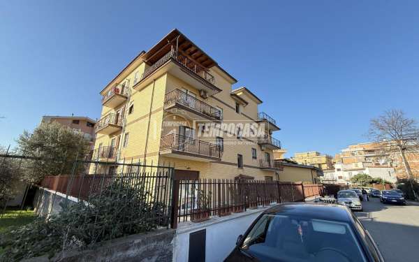 Foto Appartamento in vendita a Roma