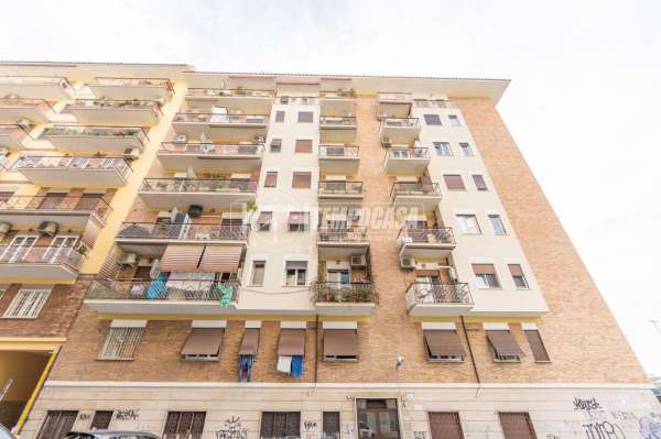 Foto Appartamento in vendita a Roma