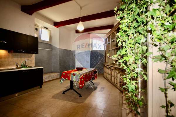 Foto Appartamento in vendita a Roma