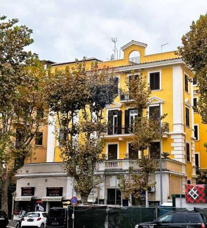 Foto Appartamento in vendita a Roma