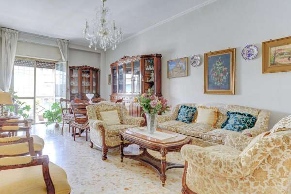 Foto Appartamento in vendita a Roma