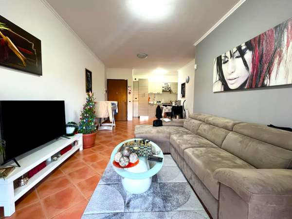 Foto Appartamento in vendita a Roma